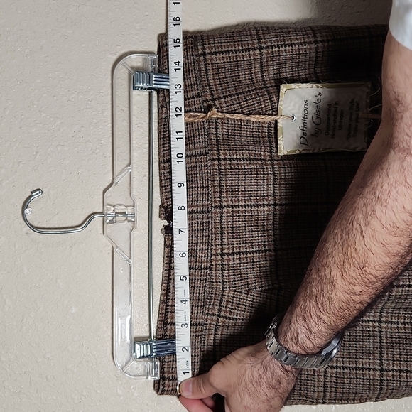 Defenitions By Gissele 100% Wool skirt - Picture 7 of 8